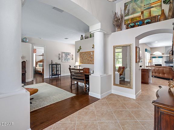 5th image of 1214 Hampstead Ln
