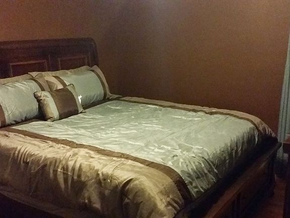 king bed room