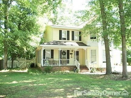 1st image of 126 Woodbridge Dr
