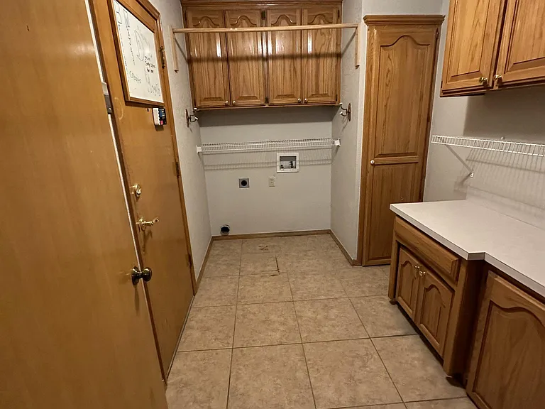 8500 Tiffany Dr — Photo 19