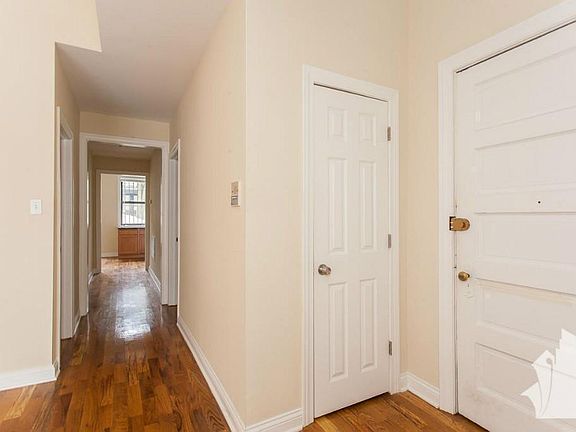 5th image of 639 W Wrightwood Ave APT 2A