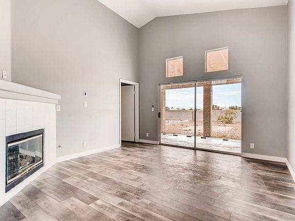 5th image of 2207 Hawaiian Breeze Ave