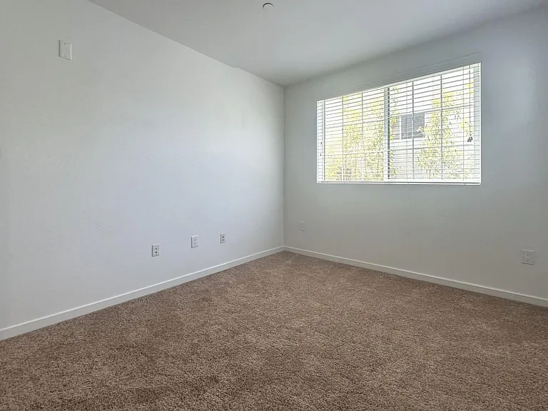 La Buena Ventura Apts...Brand New Building...Amazing Views! — Photo 24