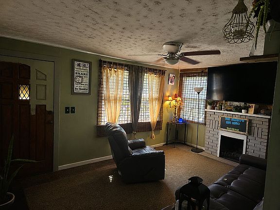 2nd image of 175 Evans St