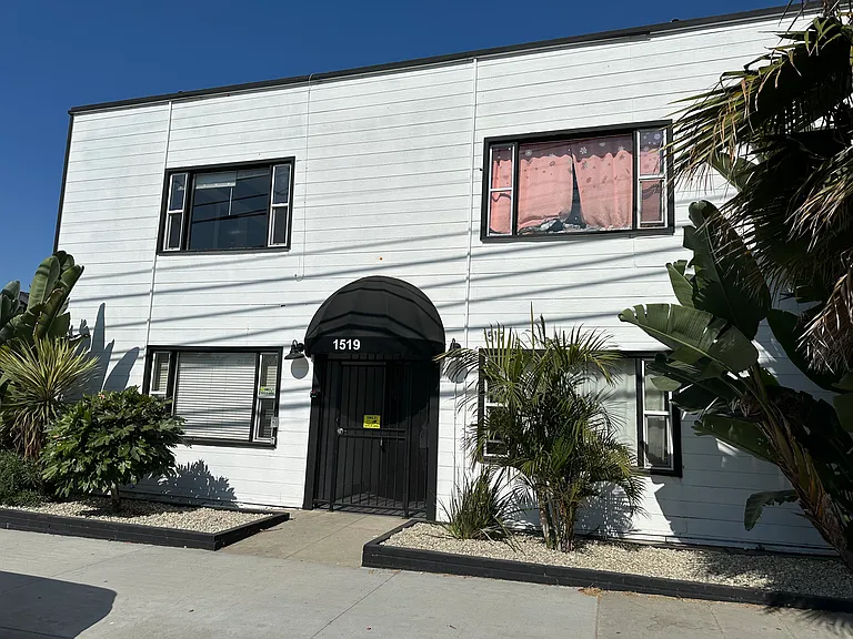 1519 Obispo Ave #18 — Photo 6