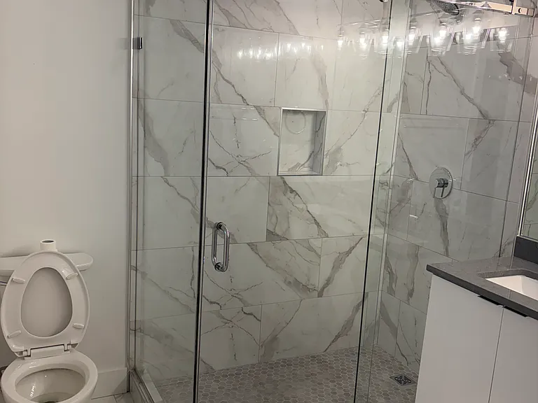 1722 W Virginia Ave NE #2 — Photo 5
