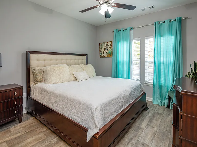 Bengal 1B-1BA Bedroom