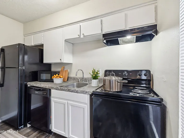 Windbury Apartments — Photo 5