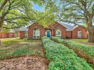 10018 Treeline Dr, Woodway, TX 76712