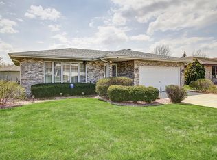 1228 Janas Ln, Lemont, IL 60439