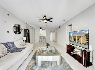 8592 W Sunrise Blvd APT 406, Plantation, FL 33322