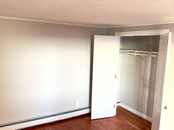 2nd bedroom closet