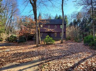 16 Scrabble Rd, Brentwood, NH 03833