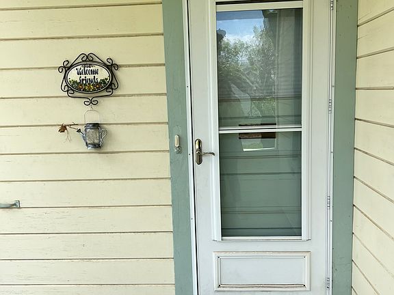 2nd image of 30 E Main St