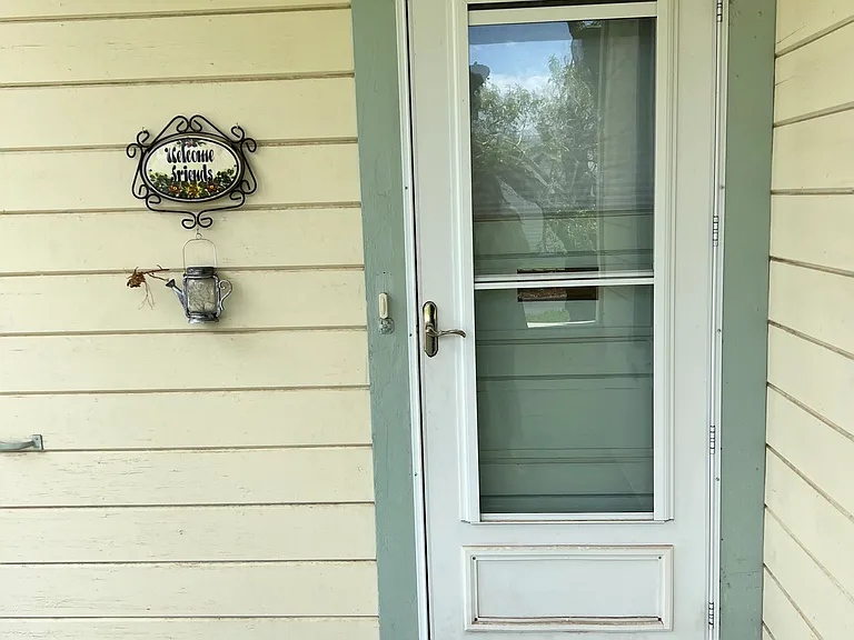 30 E Main St — Photo 2