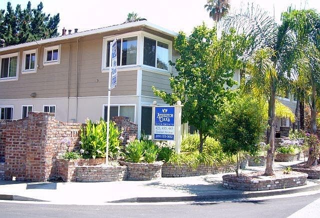1st image of 425 Encinal Ave APT D