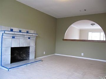 3rd image of 184 Radcliffe Dr