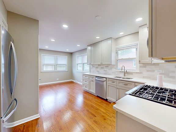 5th image of 521 Buckthorn Ln