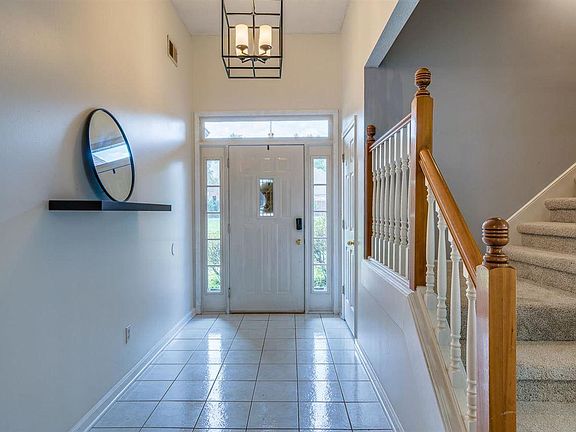 2nd image of 9293 Sarsen Dr