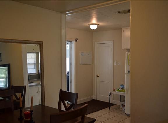 4th image of 221 Norwood Dr