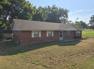 1203 Reynolds Ave, Poteau, OK 74953