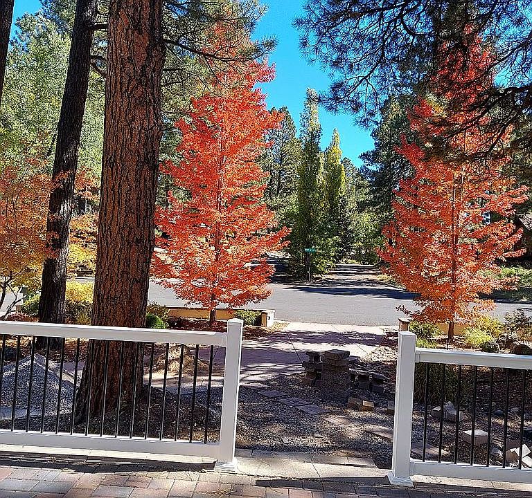 2nd image of 3081 S Walkup Dr
