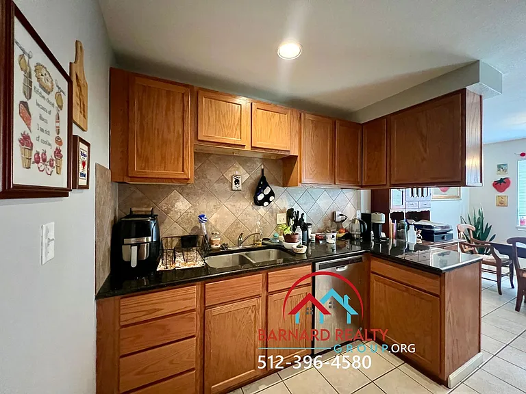 120 Crest Dr — Photo 9