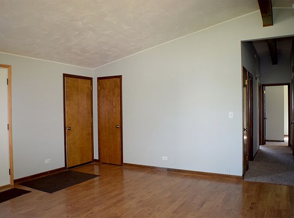 4th image of 311 Lincoln Ave