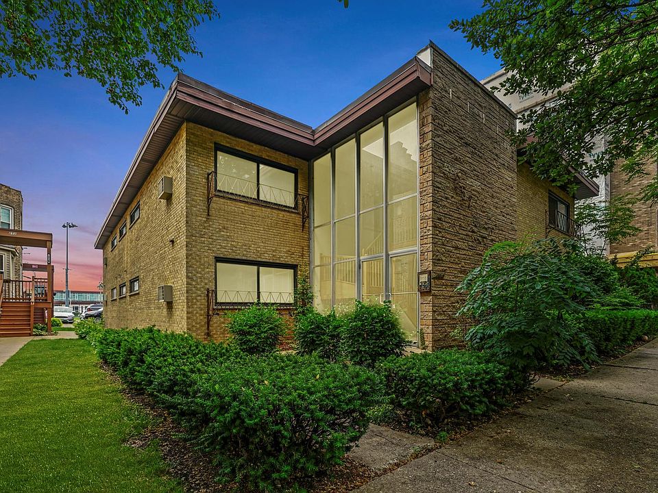 1st image of 257 W Washington Blvd #9