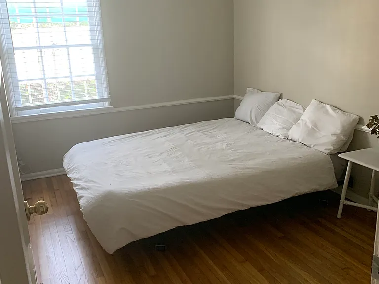 5770 W Olympic Blvd — Photo 16