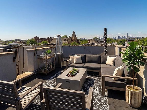 5th image of 577 Madison St #4B