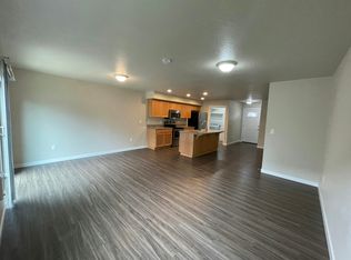 2326 NE Evans St APT 5, McMinnville, OR 97128