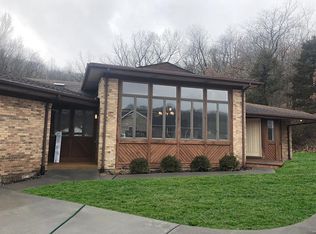 15945 Fox Trotter Ct, Ballwin, MO 63021