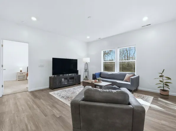 17221 Firs Trl, Huntertown, IN 46748