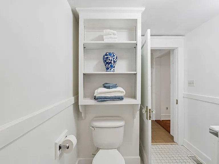 15 Branham St #B — Photo 10