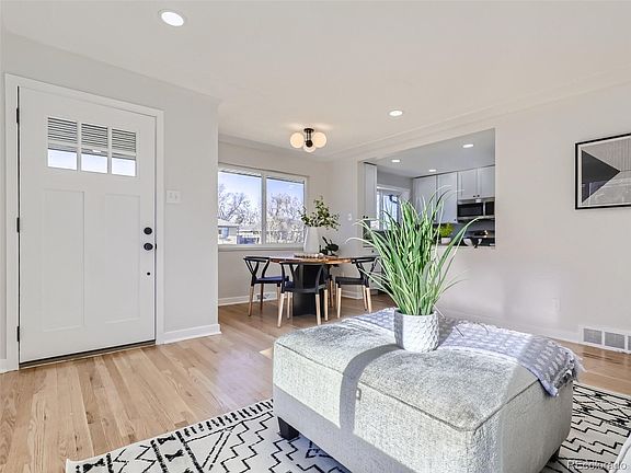 4th image of 3314 Krameria Street
