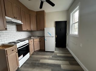 157 Beach 119 St #1R, Rockaway Park, NY 11694