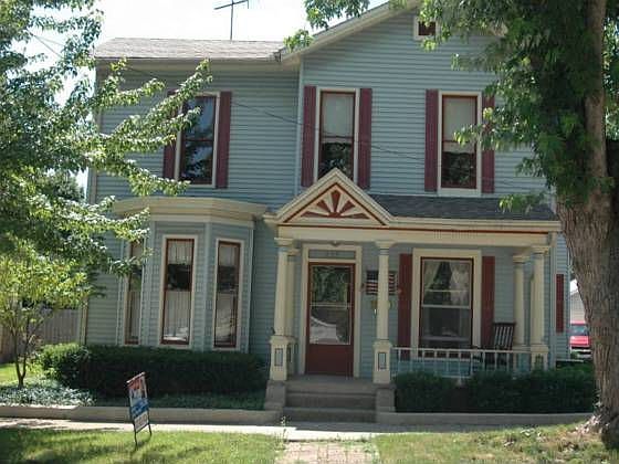 1st image of 225 N Main St