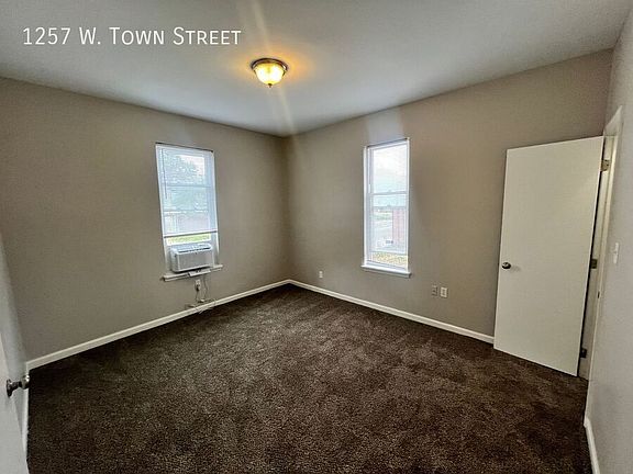 4th image of 1257 W Town St