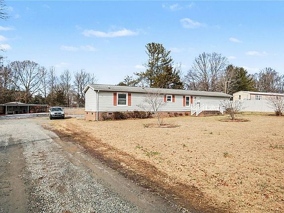 3rd image of 336 Jones Lake Rd