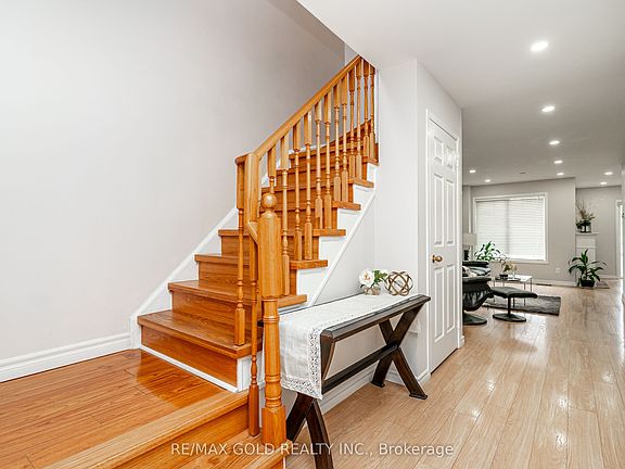 5th image of 98 Winners Cir