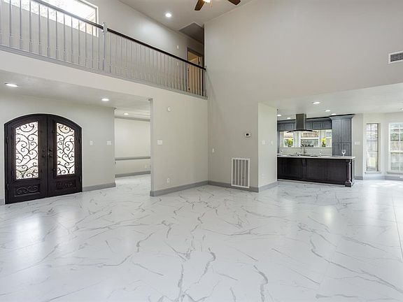 3rd image of 222 E Sutton Sq