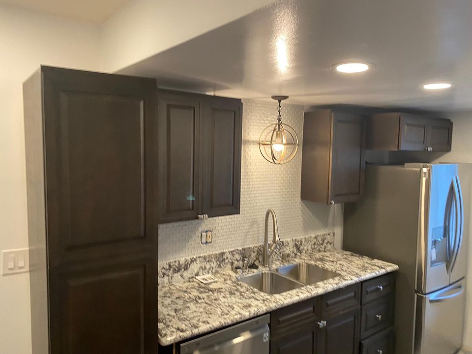 1st image of 807 N Alfred St #8