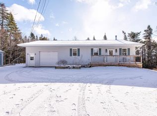 94 Snowberry Ct, Halifax, NS B4E 3H6