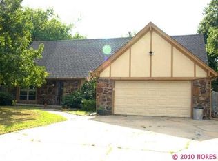1211 W Boston Ct, Broken Arrow, OK 74012