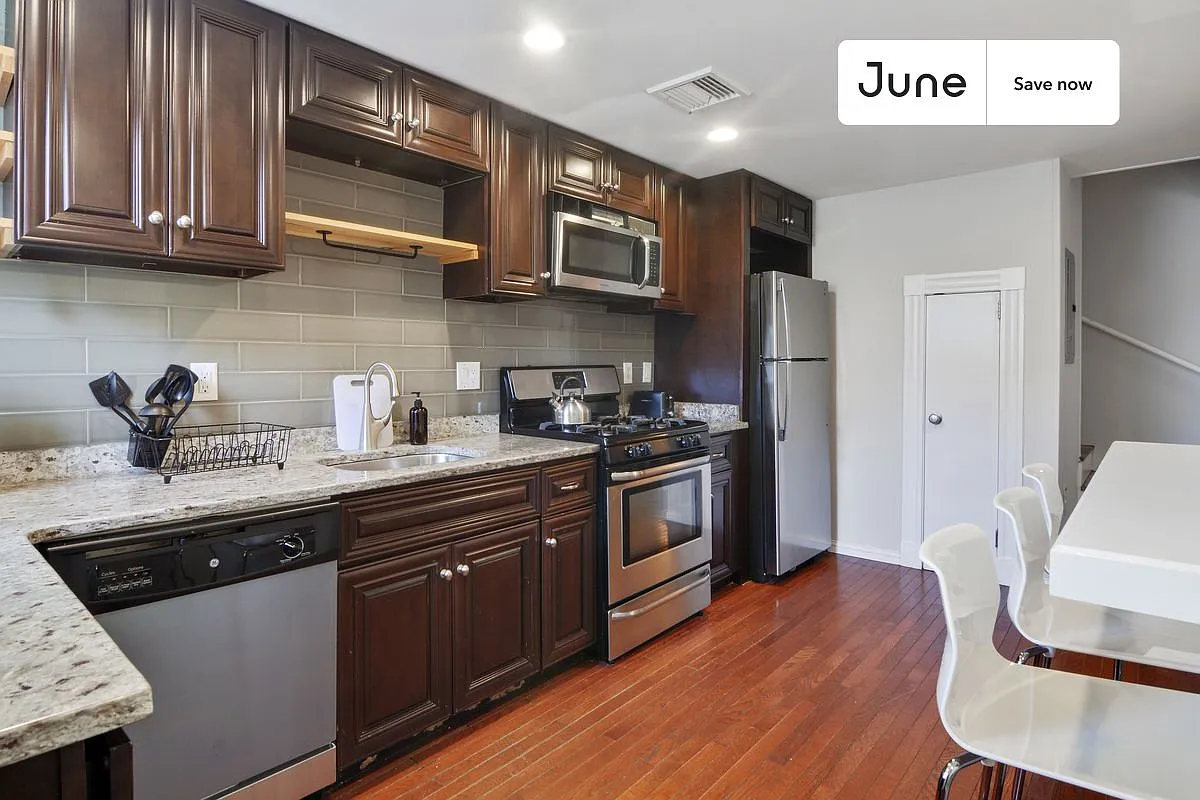 7 bedroom in Allston on a flexible lease #834 — Photo 4