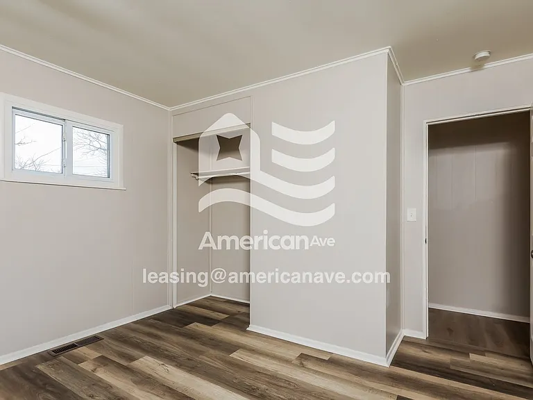 256725_007_wm_-_main_bedroom_13533204.jpg