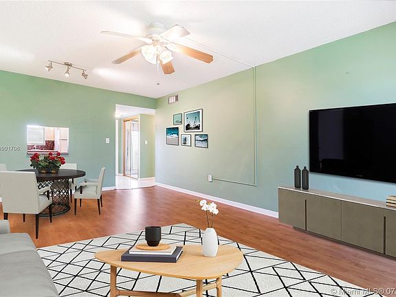5th image of 8590 Sunrise Lakes Blvd APT 305