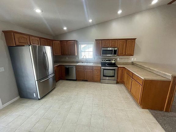 5th image of 2703 Gasperi St