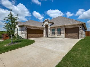 1301 Deer Hollow Dr, Arlington, TX 76002